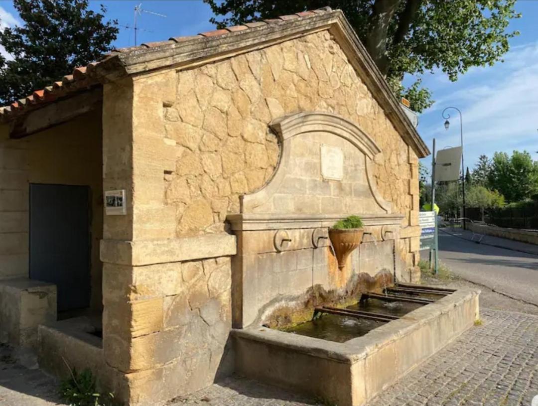 Bastide De L'Oliveraie Avec Jacuzzi Jouques 外观 照片